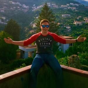 Meet your Posher, Chase